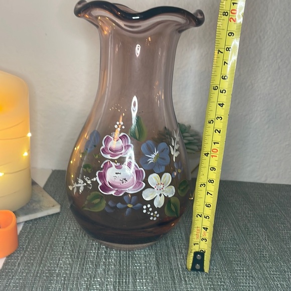 ๐ Hand Painted Lilac Glass Vase ๐ - Picture 14 of 16
